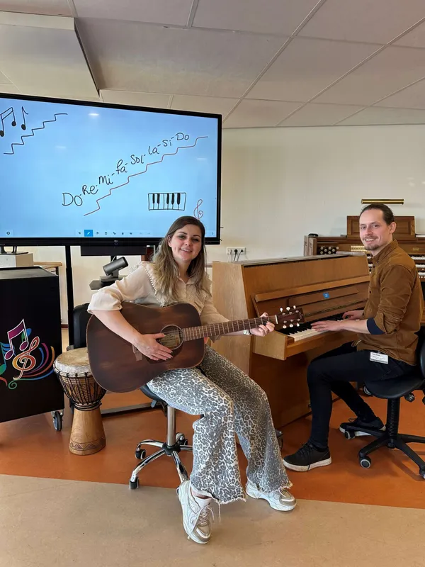 Muziektherapie: veel meer dan samen zingen